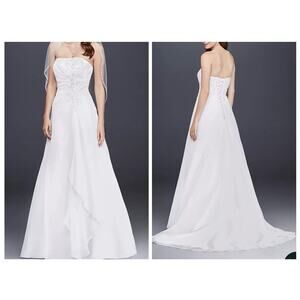 NEW David’s Bridal White Side Drape Wedding Gown Size 14W Beaded Lace Up Corset